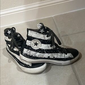 Converse Men size 5 Women size 7 Black and White Striped High-Tops US 5